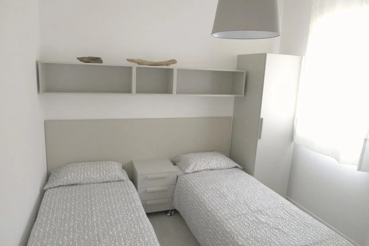 Wave Village Apartments ليدو دي يسولو 0*,